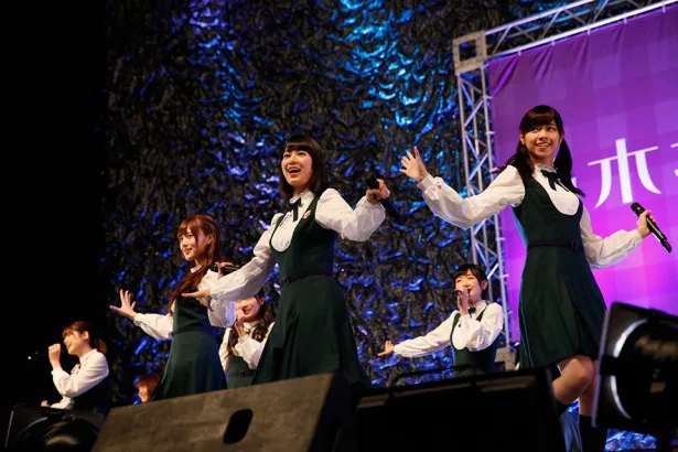 乃木坂46が初のアルバムリリースを発表 クリスマスライブ も 芸能ニュースならザテレビジョン