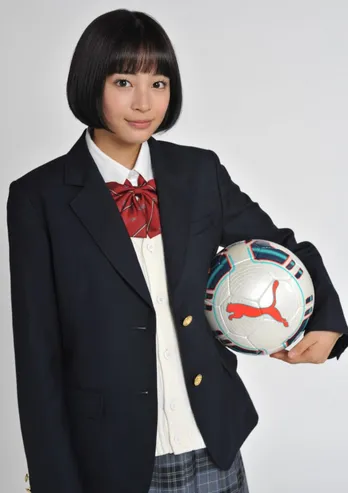 現役高校生・広瀬すずが“高校サッカー応援マネージャー”に決定!