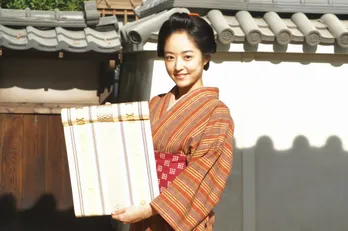 岡田准一から井上真央へ! 大河の主演交代で“生もの”贈呈