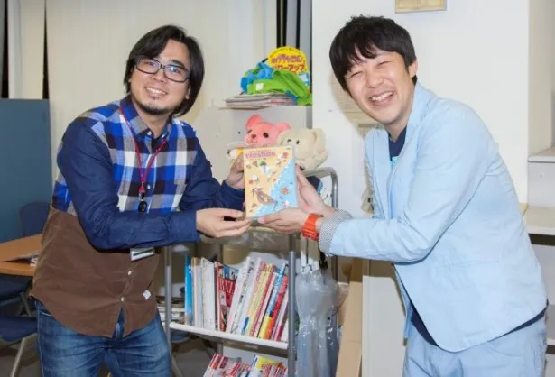 【写真を見る】週刊ザテレビジョン編集長に新作DVDをしっかりとアピール！さらに一発ギャグも披露!!