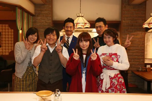 12月9日(火)放送の「素敵な選TAXI」第9話にゲスト出演するaikoは「ドラマの中に入ってきて夢のような場所に来た感じですね」とドラマ初出演に感動！