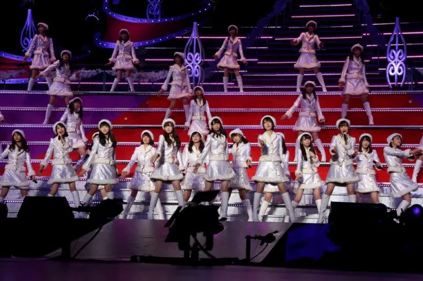 「乃木坂46 Merry X'mas Show 2014」の最終公演を東京・有明コロシアムで行った乃木坂46