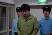【写真を見る】小澤征悦演じる、3人を殺害した死刑囚・加藤隆則と凡太(小日向）の関係とは!?