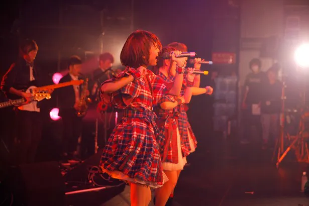 25日のライブ「Negicco at LIQUIDROOM Road of Negiiiiii ～Negicco One Man Show～ 2015 Winter」より、Negiccoの3人