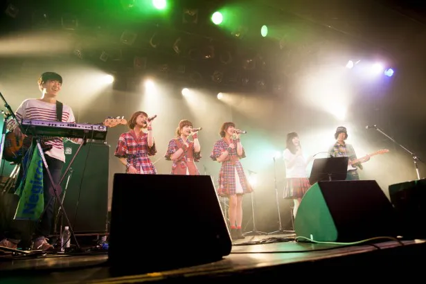 24日のライブ「NEGI FES 2015 at LIQUIDROOM」での、Shiggy Jr.とNegiccoのコラボレーション