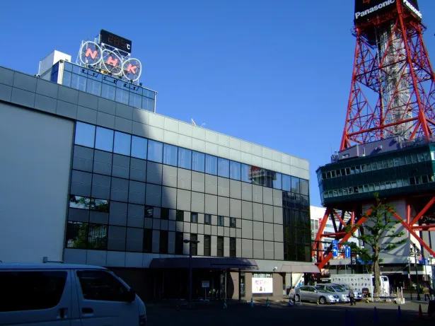 テレビ塔近くにあるNHK札幌で8Kパブリックビューイングを開催