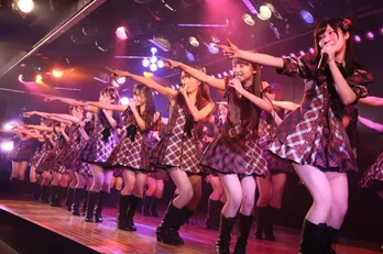 バイトAKBが最初で最後の劇場公演にて契約満了!