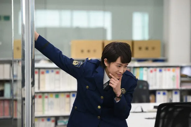 「ウロボロス～この愛こそ、正義。」で警視庁警務部所属の警部補・田村小夏を演じる清野菜名