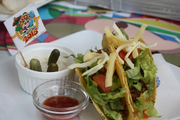 メキシカンフードの代表格「オラのサボテンタコス」はサルサソースが別添えなので辛い物が苦手な人も安心して食べられる