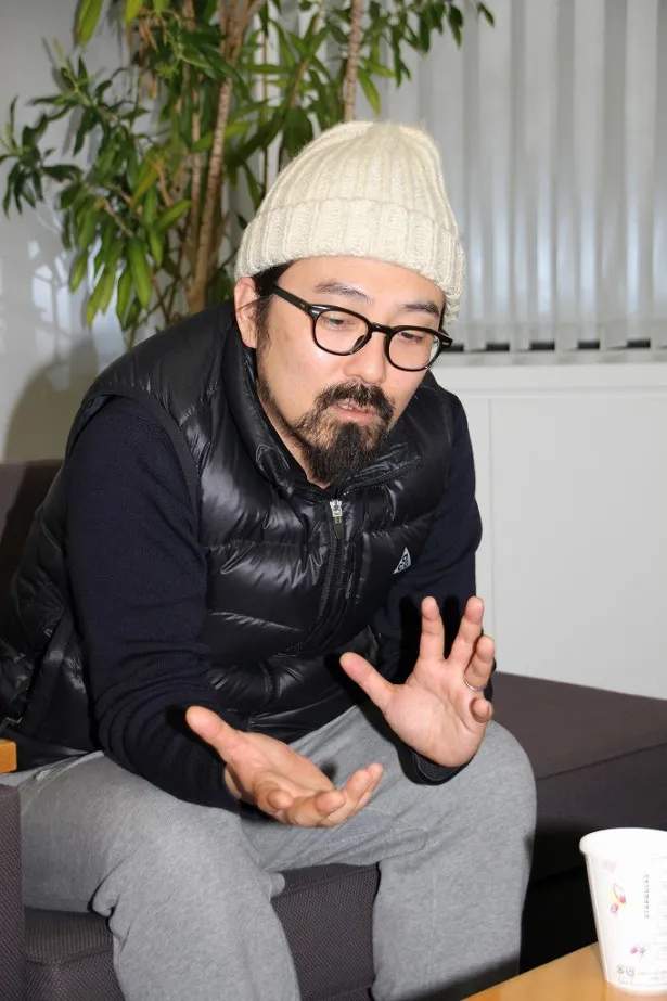 【写真を見る】「互いの間隔を融合したものになった」と語る山下敦弘監督