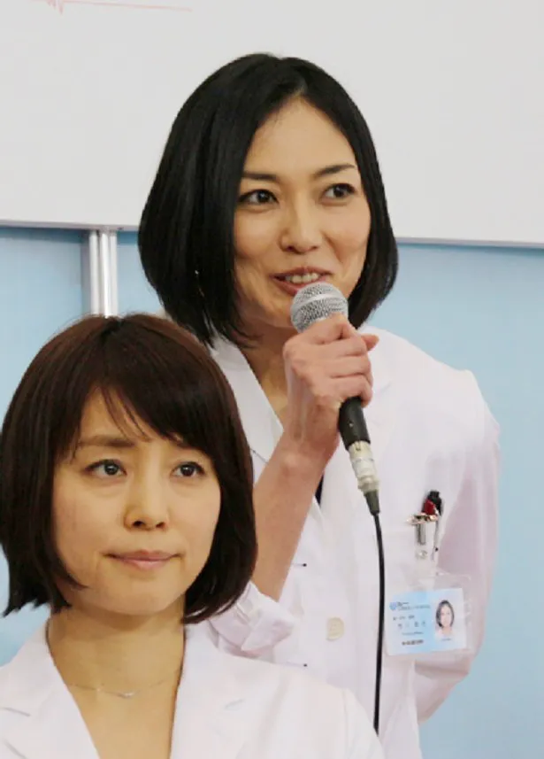 不妊治療中の内科医・市川友子役の板谷由夏は「大人になればなるほど事情を背負って恋愛しなきゃいけないと思うんですけど、友子さんもそうで。この女性をリアルに演じられれば」