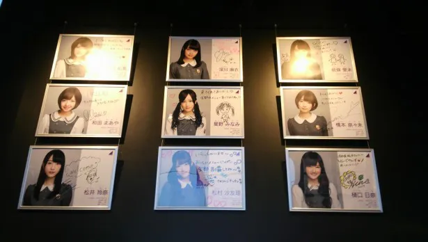 店内にはメンバーの顔写真とコメントが展示されている