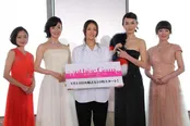 4月14日(火)からTBS系で放送が始まる「マザー・ゲーム～彼女たちの階級～」の舞台あいさつに登場した安達祐実、檀れい、木村文乃、長谷川京子、貫地谷しほり(写真左から)