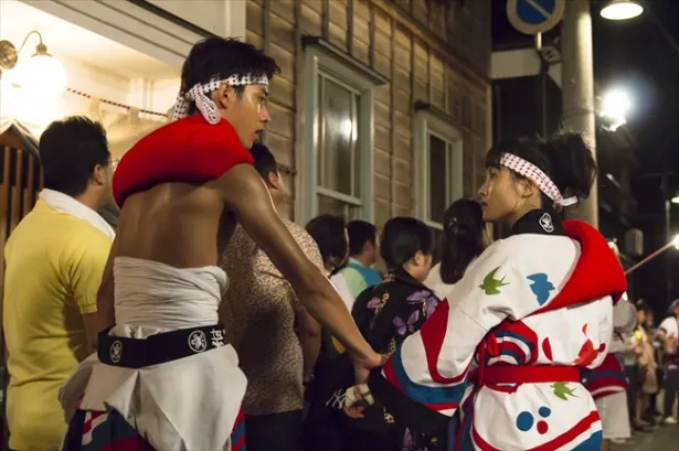 輪島大祭の後、圭太は「あした話してえことやあるげ」と希に告げる