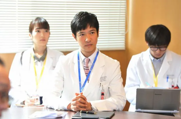堺雅人が主演する「Dr.倫太郎」(日本テレビ系)の初回視聴率は13.9%を記録