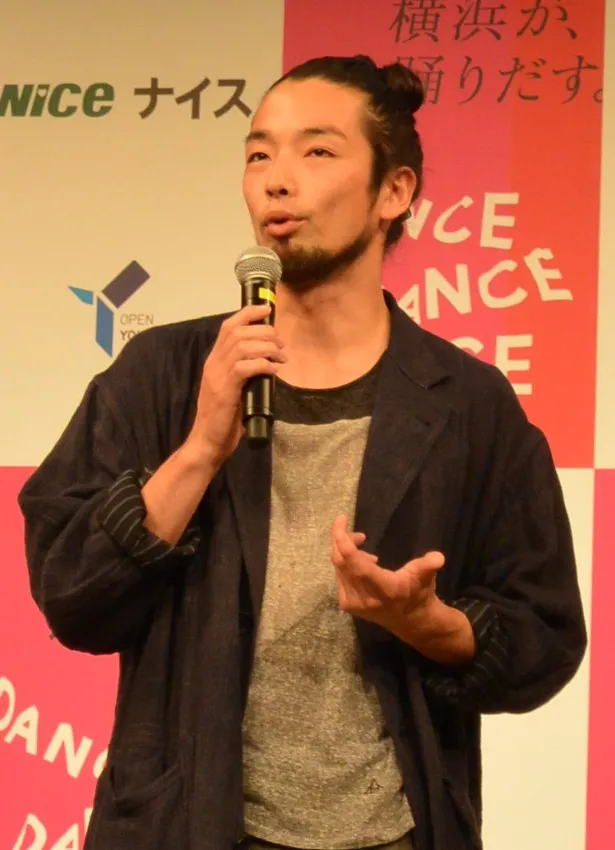 【写真を見る】「Dance Dance Dance ＠ YOKOHAMA 2015」でパフォーマンスする森山未來