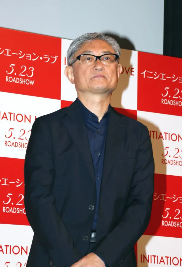 メガホンを取った堤幸彦監督