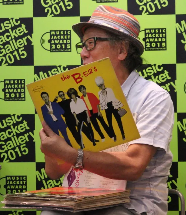 The B-52'sの「The B-52's」（’79年）。「このジャケットの感じとか、音楽の感じとかって、後に映画『マーズ・アタック』（’96年）に完璧につながってると思うんです」（信藤）