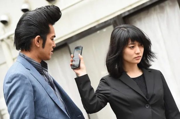 【写真を見る】「ヤメゴク～ヤクザやめて頂きます」で笑わない麦秋(大島優子)は最後に笑うのか!?