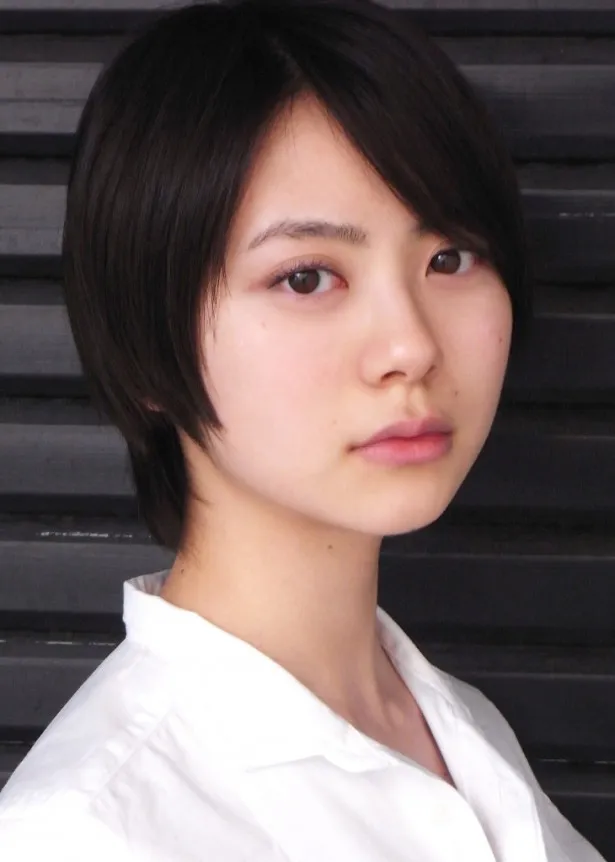 “姫川ロザンナ”のアシスタントを務める梅ちゃん役の山下リオ