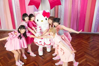 担当カラーは全員ピンク!? でんぱ組＆キティのMV