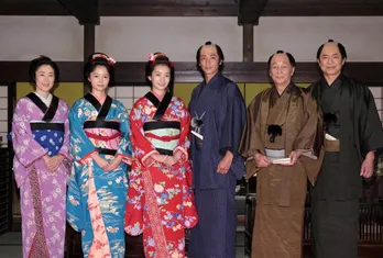 朝ドラ史上最高のセットに波瑠、宮崎あおいらが驚がく