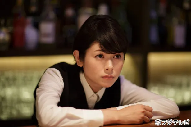 真木よう子はアルバイトしながら人気女優を目指す役どころ