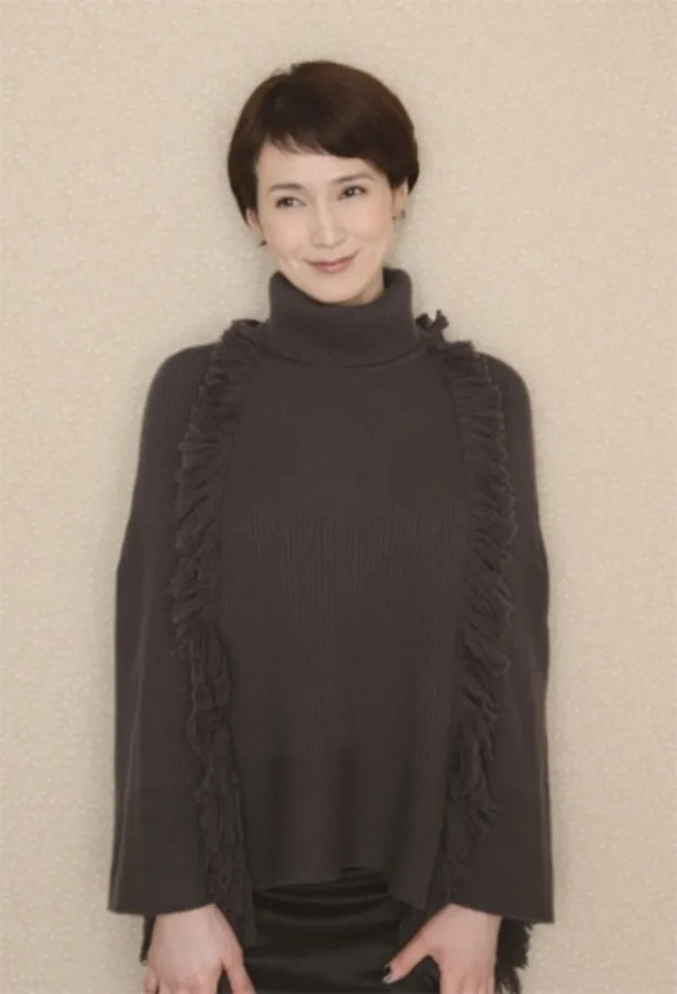 安田成美は、おっとりしているが芯の強い母親・萌子を演じる