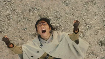 ドラマ「進撃の巨人」でハンジの変態ぶりが明らかに！