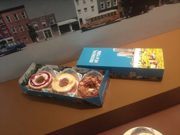 【写真を見る】CMでは、相葉がNYブルックリンでドーナツを食べ「ごちそうサマー」と絶叫!!