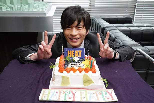 ドラマ「HEAT」撮影現場で誕生日を祝ってもらった田中圭