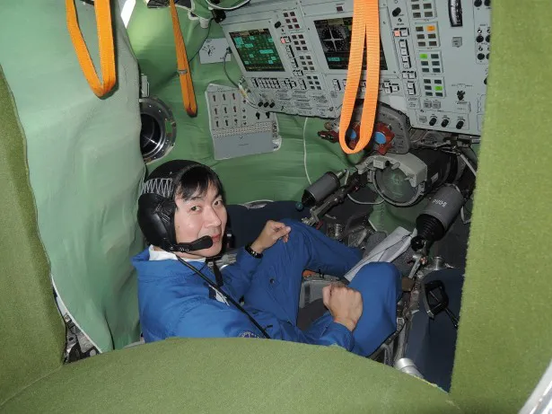 宇宙飛行士として脚光を浴びる油井さん。当時のライバルにとって彼の雄姿はどう見えているのか