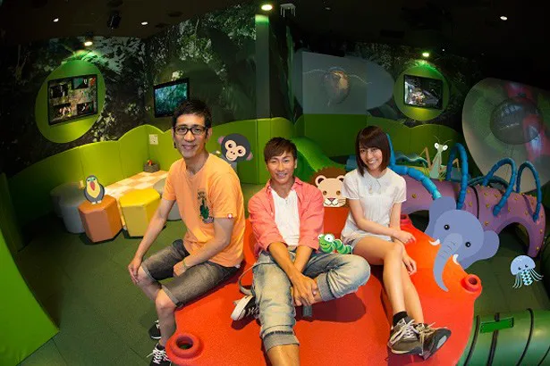 新番組「あにまるまにあ」に出演する（左から）柴田英嗣、クレイ勇輝、小島梨里杏