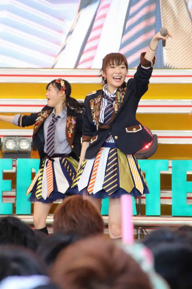 指原莉乃らHKT48が「東京アイドルフェスティバル 2015」の2日目に登場