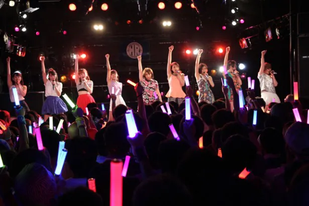 アンジュルムは現在、「アンジュルム ライブツアー 2015 SUMMER/AUTUMN　～FIGHTING NINE～」を実施中