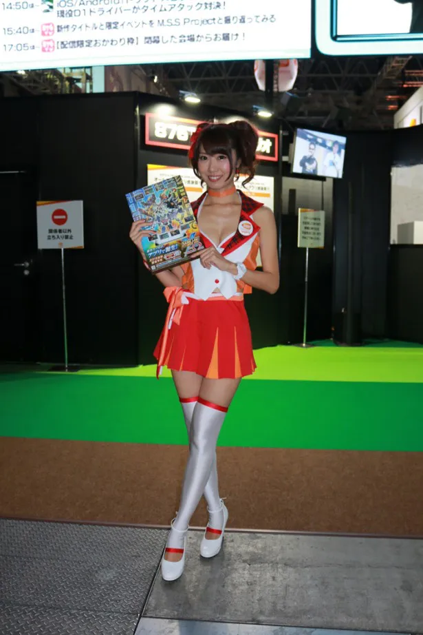 「東京ゲームショウ2015」に出展各社のブースを飾るセクシーコンパニオンたち（63/120）