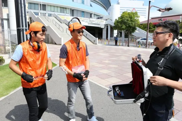 番組のコンセプトは、ジャルジャルが切り取る、街の風景と、街の住人の素顔。 それをゲーム形式で紹介していく