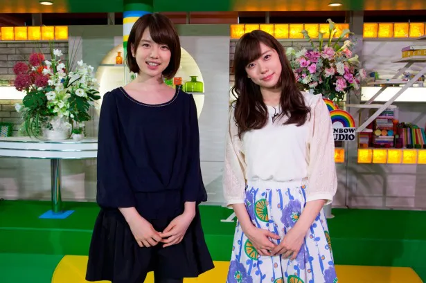 「AKBホラーナイト」で共演する弘中綾香アナと渡辺美由紀(写真左から)