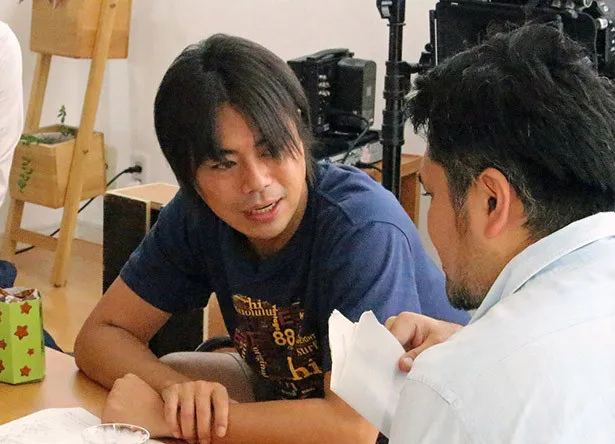 【写真を見る】映画本編にゲスト出演している浪川大輔が、このPV＆TV-CMで初監督に挑戦。脚本も担当した