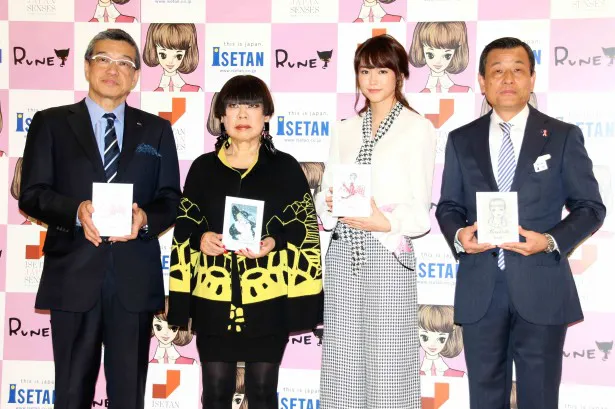 桐谷はコシノジュンコ氏(写真左から2番目)らとオープニングセレモニーに登場