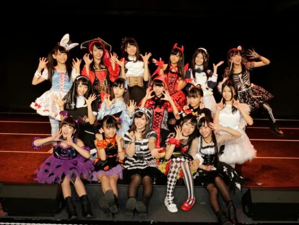 10月30日(金)、名古屋・栄のSKE48劇場で行われた研究生公演でも、メンバーが仮装してのパフォーマンスを敢行