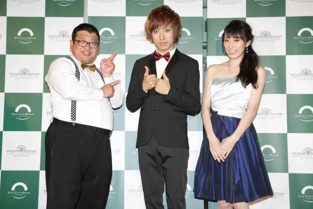 イベントを行ったUMI☆KUUN(写真中央)と、元AKB48・松井咲子、MCのWエンジン・チャンカワイ