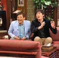 【写真を見る】博多大吉(右)はテレビの出演依頼が絶えない理由を自己分析
