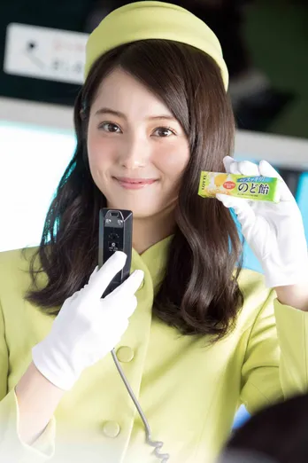 佐々木希、目前の「Why Japanese People!?」に固まる