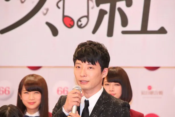 星野源は「LIFE！～人生に捧げるコント」で共演する内村光良について聞かれ「出場決定を報告したいが連絡先を知らない」と告白！