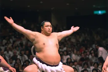 北の湖の追悼番組をNHKで放送!