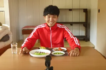 渡辺裕太の“1万円生活”が前代未聞の延長戦に突入！