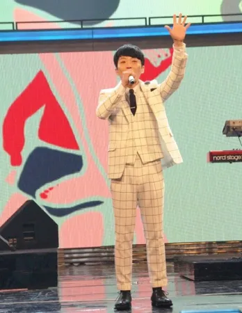 【紅白】星野源、応援団にバナナマンとイカ大王が登場