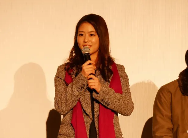 高畑充希は高良演じる練の恋人・木穂子役。「人生初のお色気担当(笑)」と語り、戸惑いもあったそう