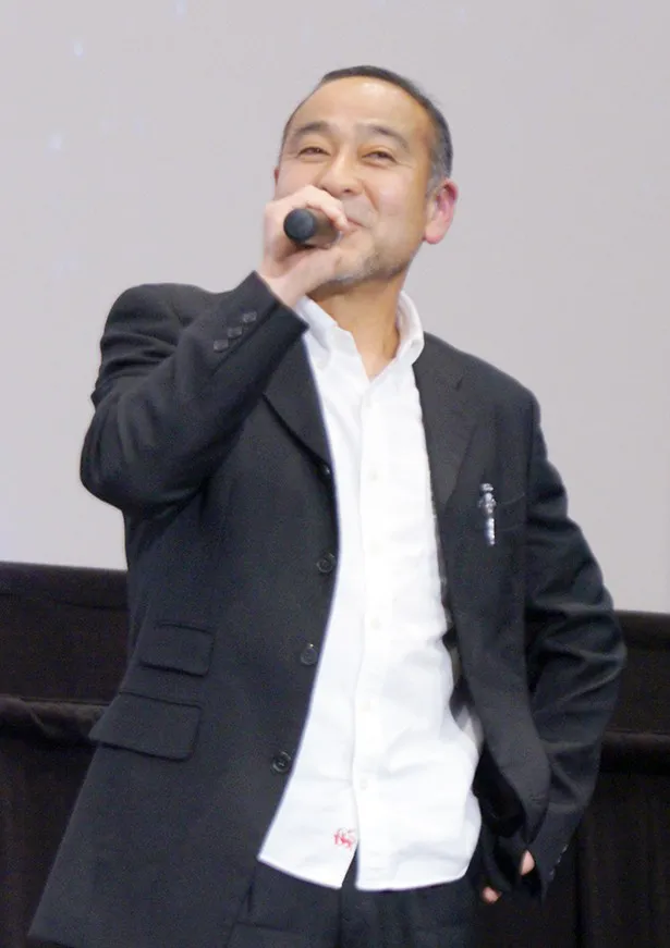 松山鷹志は「自分が出なくなった後のクウガは見てません。15年いまだに見ていない。だからこのブルーレイで初めて見る」と心境を明かす